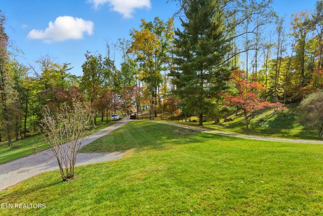 122 Fox Hunter Rd, Maynardville, TN 37807