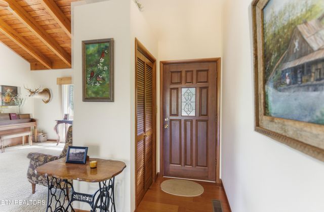 122 Fox Hunter Rd, Maynardville, TN 37807