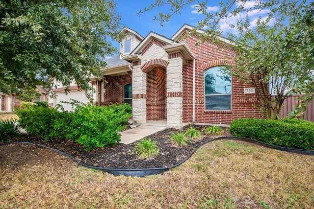 556 Bretts Way, Burleson, TX 76028