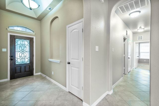 556 Bretts Way, Burleson, TX 76028