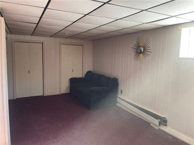 128 Hamilton Ln, New Beaver Boro, PA 16141