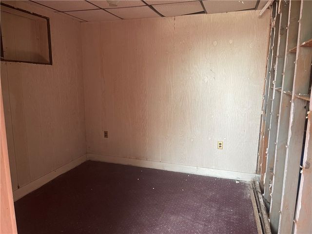 128 Hamilton Ln, New Beaver Boro, PA 16141