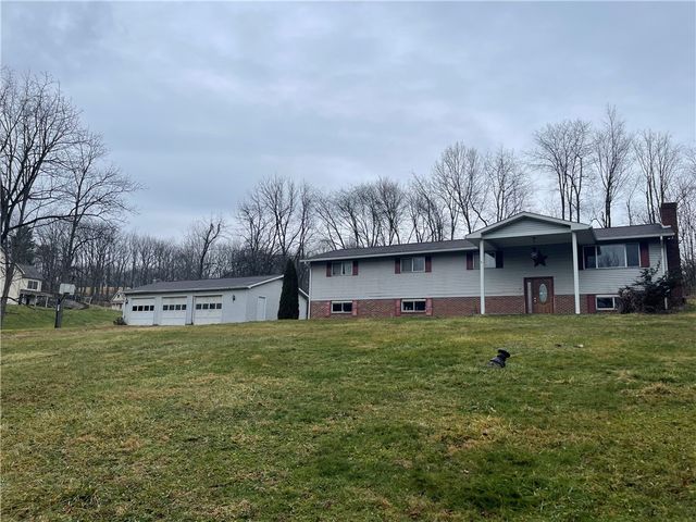 128 Hamilton Ln, New Beaver Boro, PA 16141