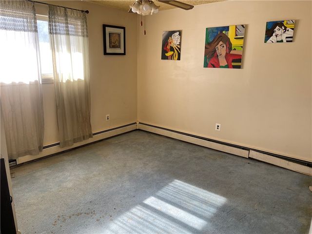 128 Hamilton Ln, New Beaver Boro, PA 16141