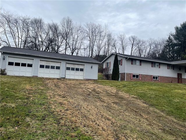 128 Hamilton Ln, New Beaver Boro, PA 16141