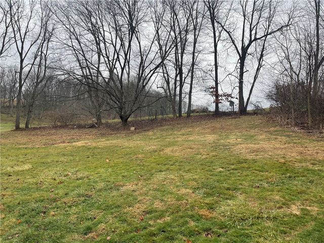 128 Hamilton Ln, New Beaver Boro, PA 16141