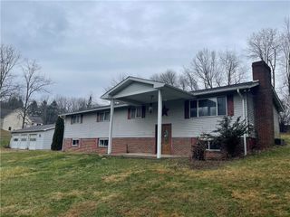 128 Hamilton Ln, New Beaver Boro, PA 16141