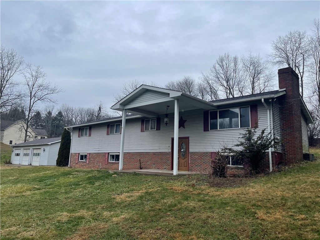 128 Hamilton Ln, New Beaver Boro, PA 16141
