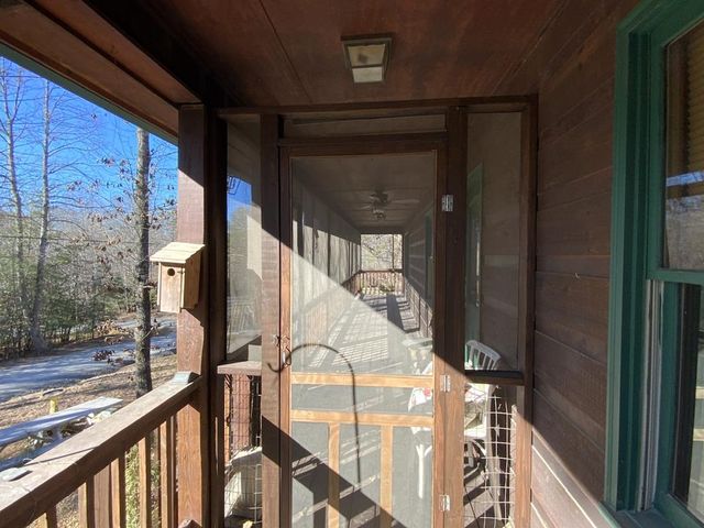 29 Agora Lane, Ellijay, GA 30540