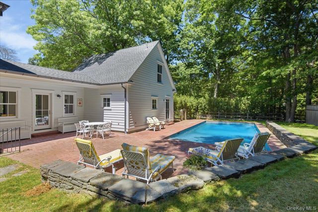 43 Gardiners Bay Drive, Shelter Island, NY 11964