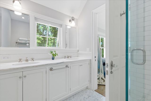 43 Gardiners Bay Drive, Shelter Island, NY 11964