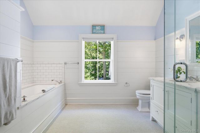43 Gardiners Bay Drive, Shelter Island, NY 11964