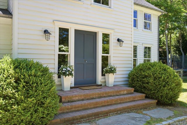 43 Gardiners Bay Drive, Shelter Island, NY 11964