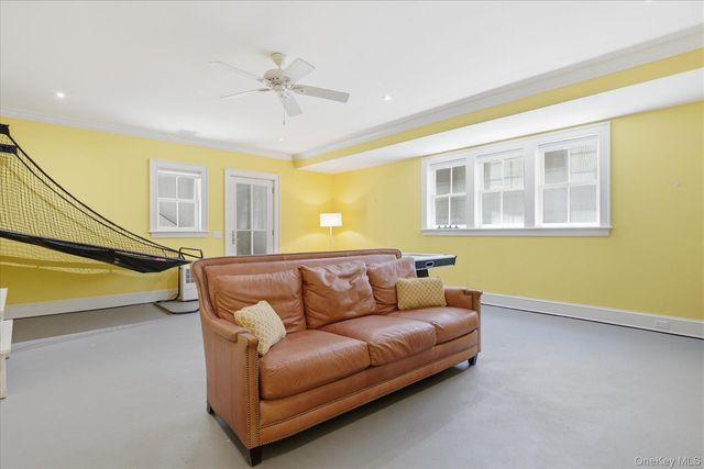 43 Gardiners Bay Drive, Shelter Island, NY 11964