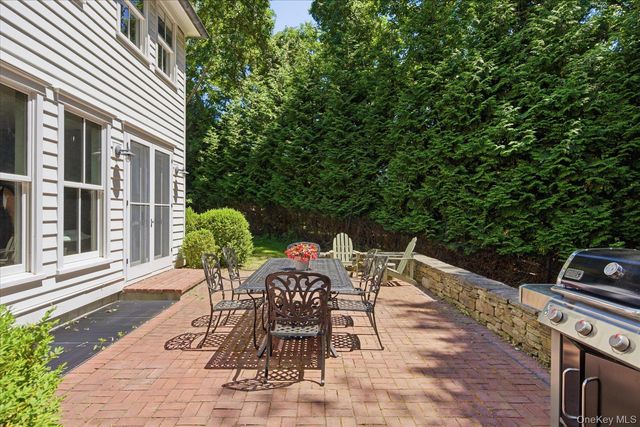 43 Gardiners Bay Drive, Shelter Island, NY 11964