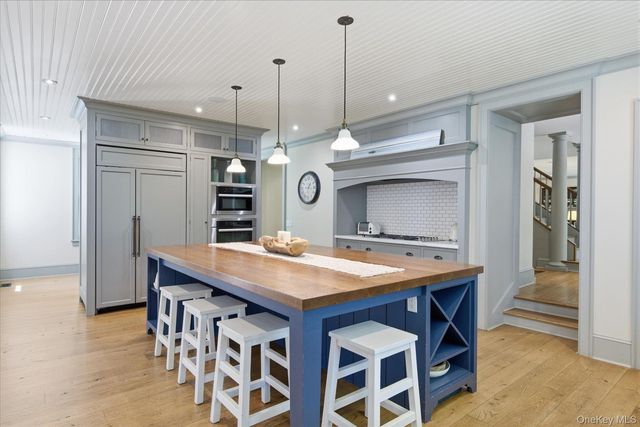 43 Gardiners Bay Drive, Shelter Island, NY 11964