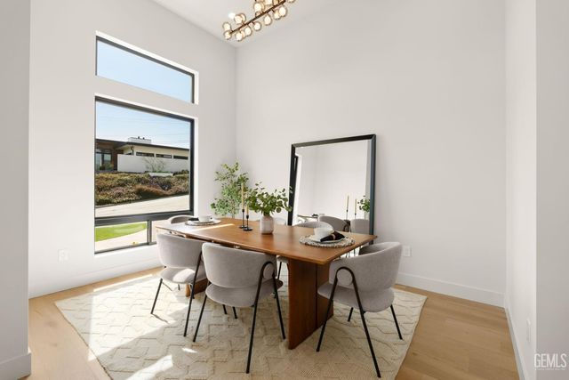 872 Via Ondulando, Ventura, CA 93003