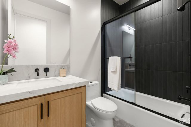 872 Via Ondulando, Ventura, CA 93003
