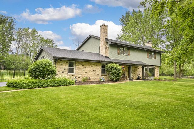 10848 N Pebble LANE, Mequon, WI 53092