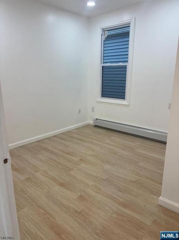 500 Burnside Street, Orange, NJ 07050