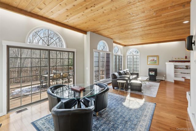 27 Cat Ridge Road, North Salem, NY 10560