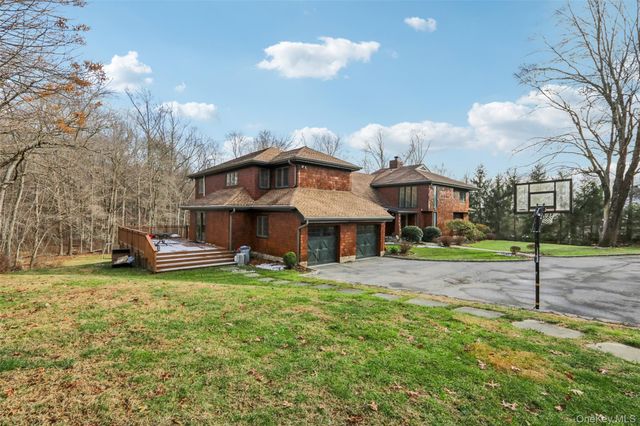 27 Cat Ridge Road, North Salem, NY 10560