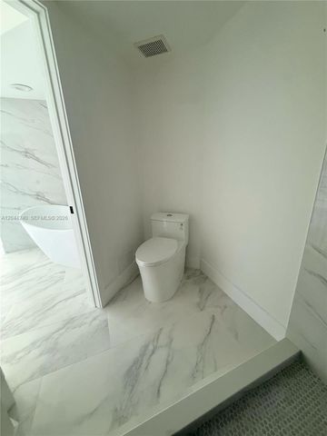 19101 NE 36th Court 1005, Aventura, FL 33180
