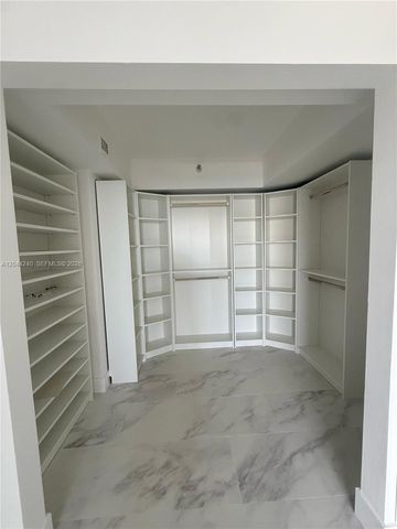 19101 NE 36th Court 1005, Aventura, FL 33180