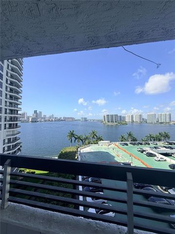 19101 NE 36th Court 1005, Aventura, FL 33180
