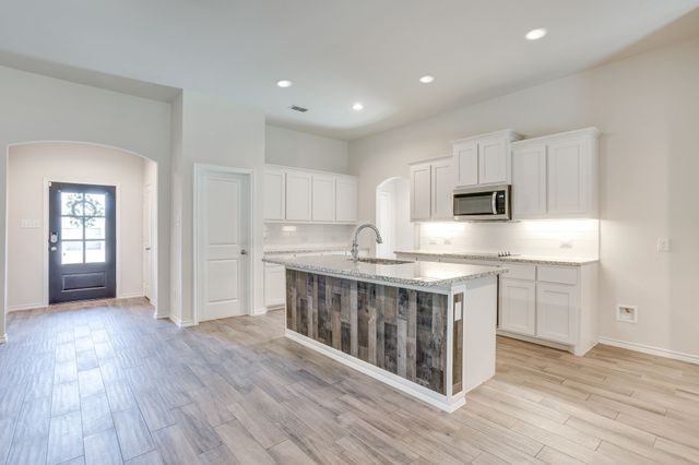 1533 Grassy Meadows Drive, Burleson, TX 76058
