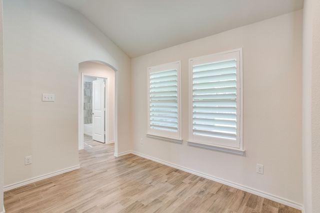 1533 Grassy Meadows Drive, Burleson, TX 76058