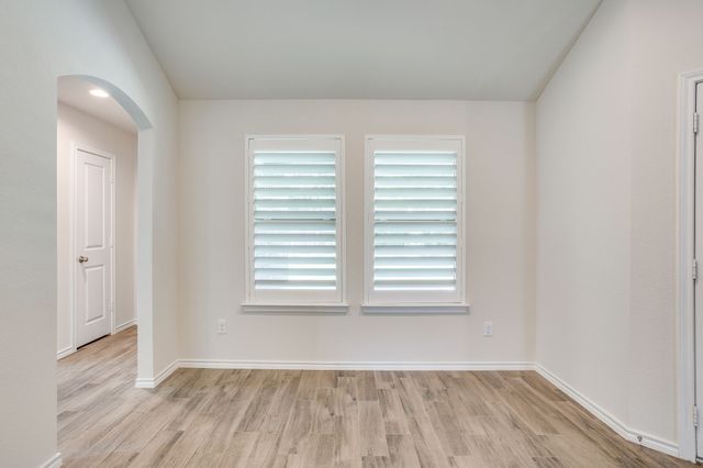 1533 Grassy Meadows Drive, Burleson, TX 76058