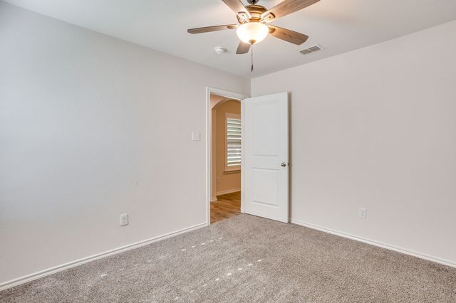 1533 Grassy Meadows Drive, Burleson, TX 76058