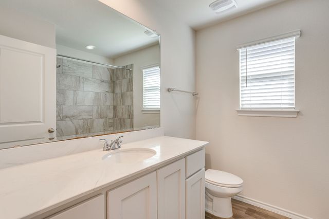 1533 Grassy Meadows Drive, Burleson, TX 76058