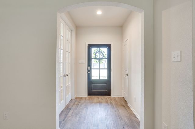 1533 Grassy Meadows Drive, Burleson, TX 76058