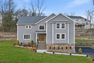 33 Eagles Nest Ter, West Milford Twp., NJ 07480