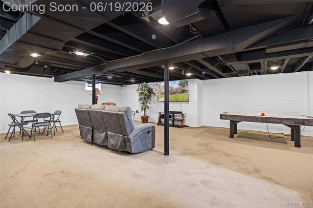 20300 Sunnyside Street, St. Clair Shores, MI 48080