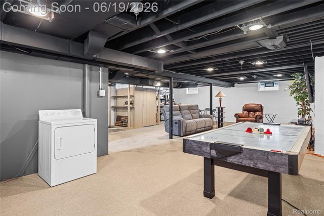 20300 Sunnyside Street, St. Clair Shores, MI 48080