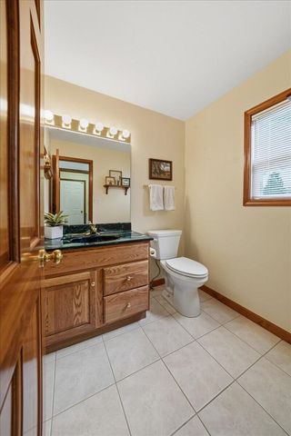 2105 Shadowood Court, Valparaiso, IN 46383