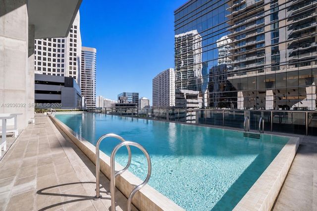 68 SE 6th St 3301, Miami, FL 33131