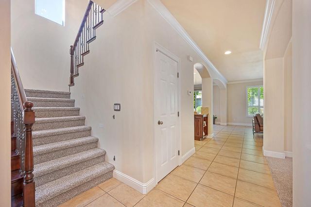 1722 Palomares Way, Roseville, CA 95747