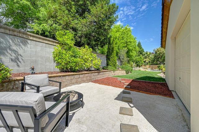 1722 Palomares Way, Roseville, CA 95747