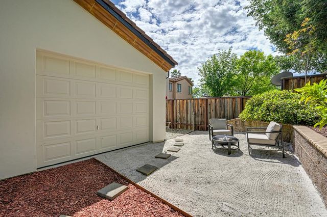 1722 Palomares Way, Roseville, CA 95747