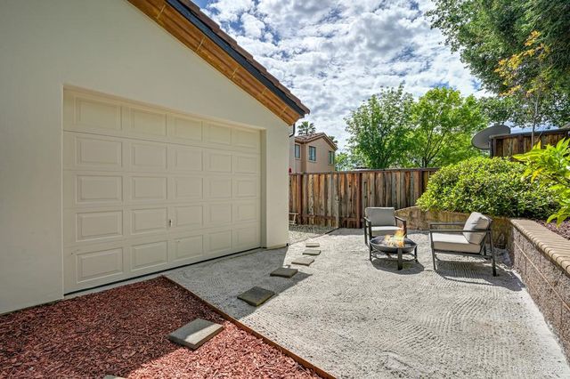 1722 Palomares Way, Roseville, CA 95747