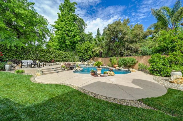 1722 Palomares Way, Roseville, CA 95747