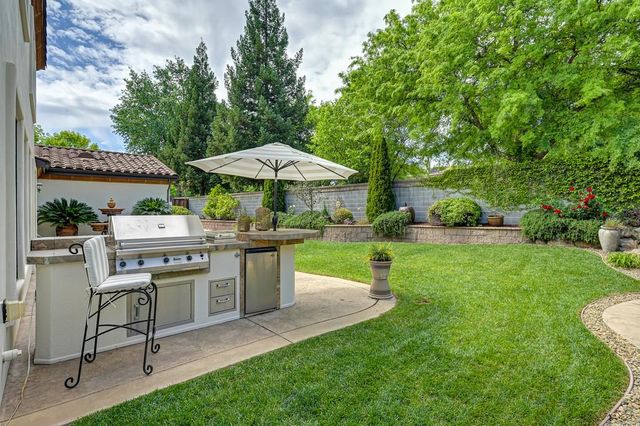 1722 Palomares Way, Roseville, CA 95747