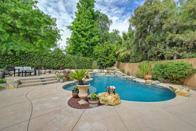 1722 Palomares Way, Roseville, CA 95747