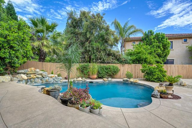 1722 Palomares Way, Roseville, CA 95747