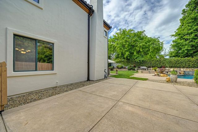 1722 Palomares Way, Roseville, CA 95747