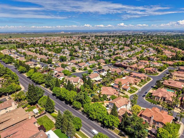 1722 Palomares Way, Roseville, CA 95747